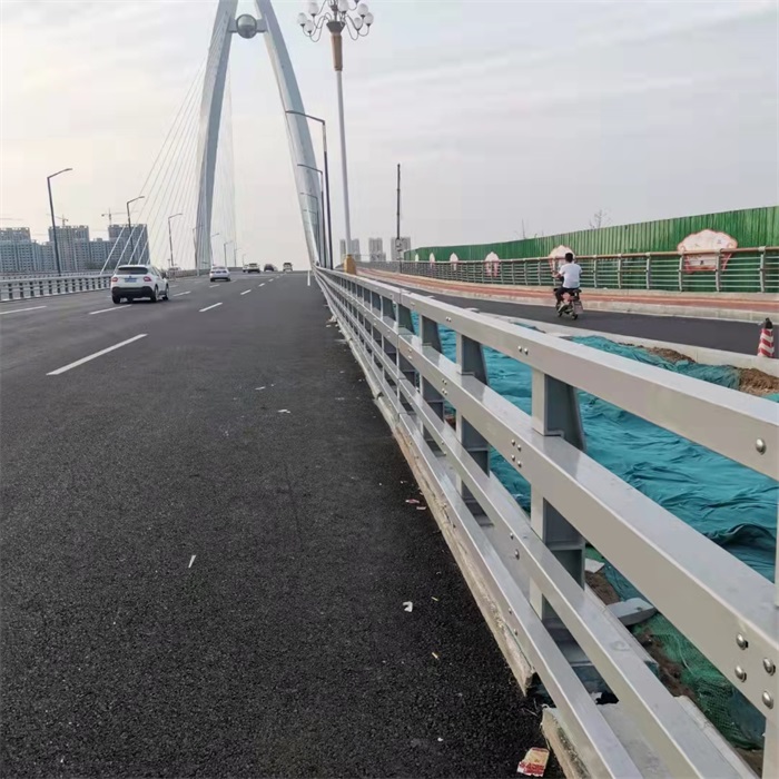 防撞護（hù）欄